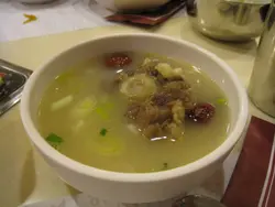 蘿蔔牛尾湯