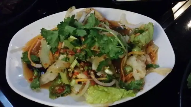 醃酸辣鳳爪沙律