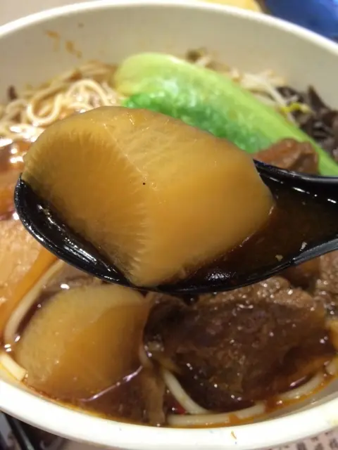 士林招牌牛𦟌米線 ($40)