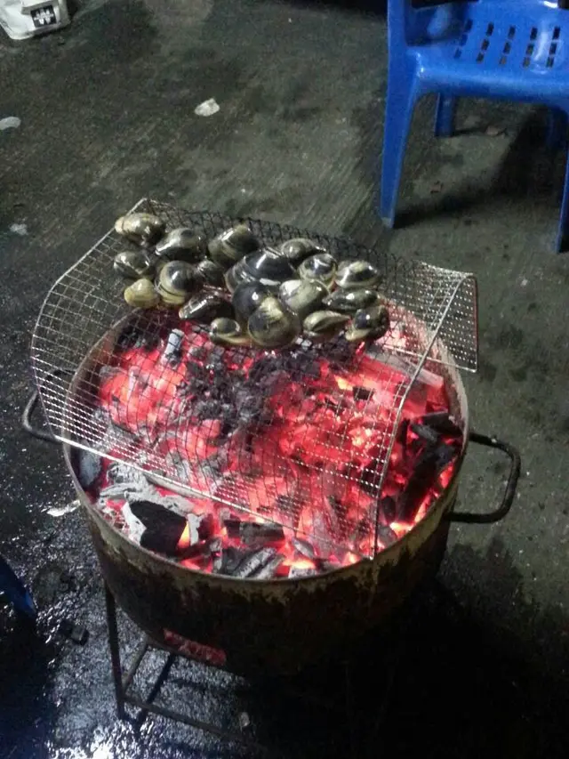 即摸蜆即充燒蜆!正正正