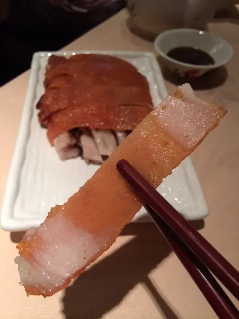 起了肥膏的乳豬皮