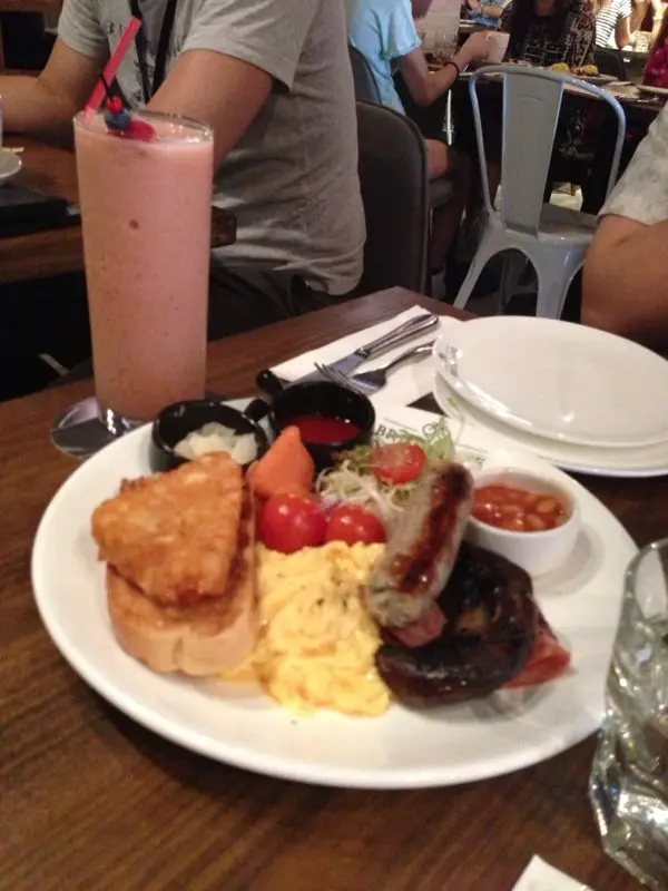 All day breakfast everything + 雜莓特飲