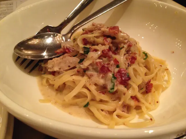 Bacon and chicken linguine