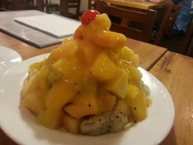 中蝦雜果沙律 ($58)