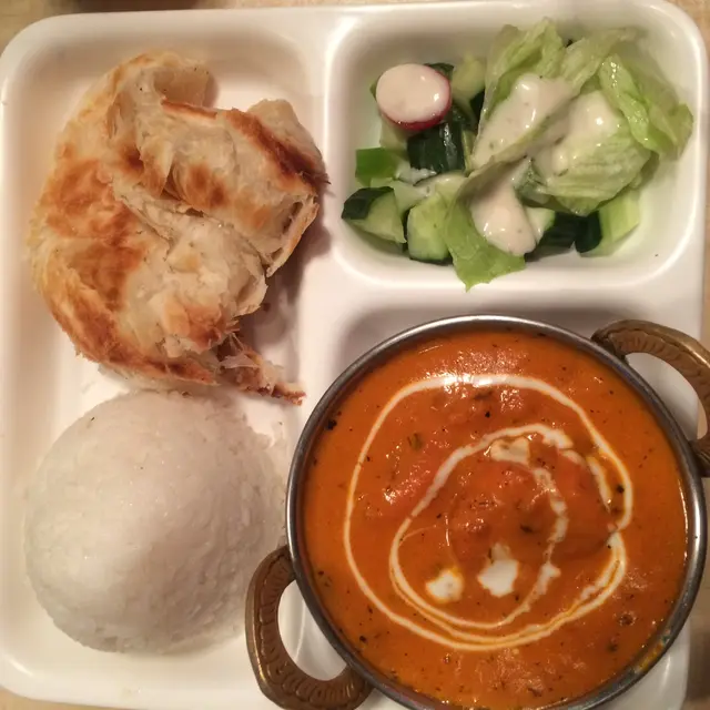 牛油雞咖喱 (跟飯&烤餅)