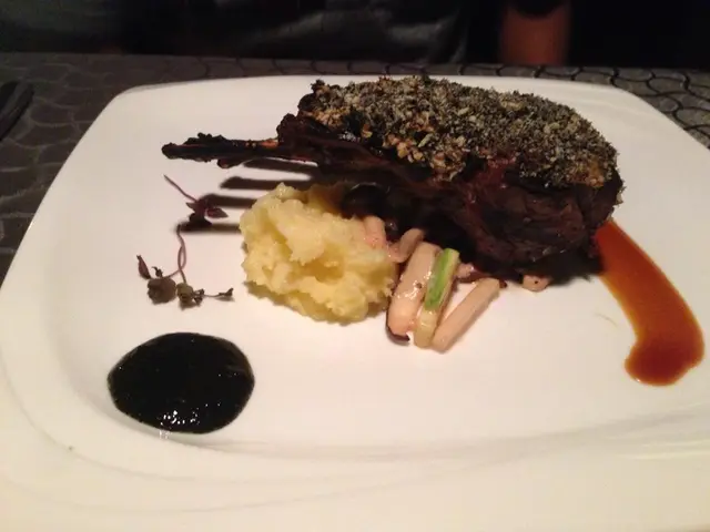 我地本來以為得兩架, 點知份量咁多.