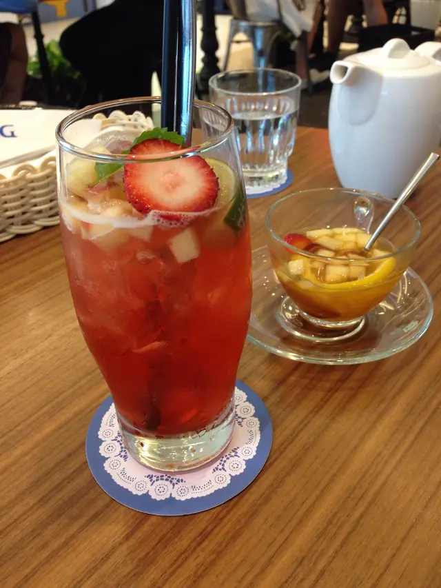 味道不錯，朋友話我order呢杯好飲d，不過我自己有時候覺得飲到少少好輕微似葯水的甜味。