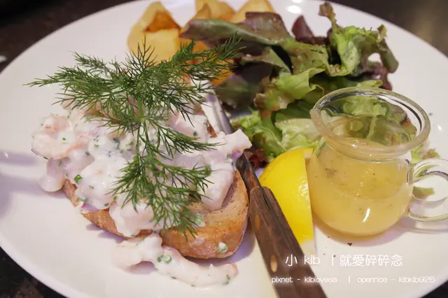 北極蝦沙拉吐司佐馬鈴薯 (HKD$64)