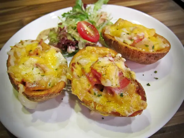 焗芝士洋葱煙肉薯皮