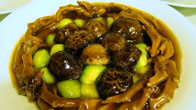 好食好食同好食，花菇鵝掌炆得剛剛好