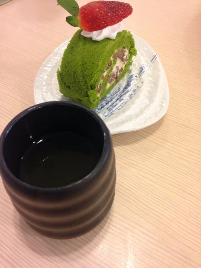 綠茶味水同鞋口卷蛋