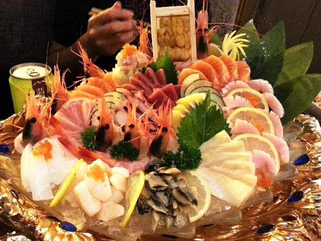 整體來講冇乜太突出,但係佢既甜蝦就真係抵讚