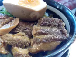 猪腩肉饭