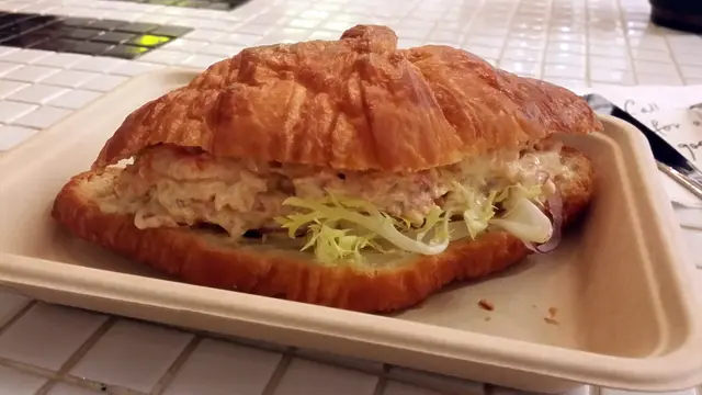 Langoutine Croissandwich with Curry Emulsion