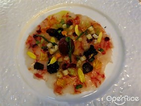 Sicilian red prawn carpaccio with black truffle caviar, yuzu and croutons - 銅鑼灣的Town