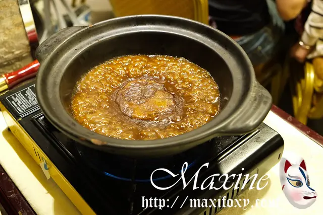 鮑魚汁扣原隻花膠扒