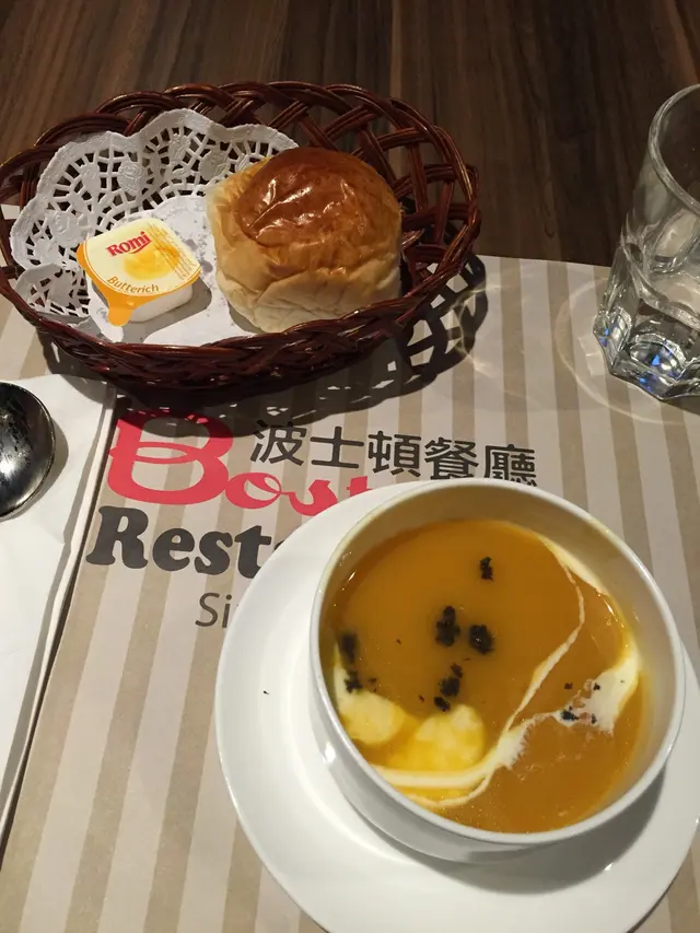 黑松露南瓜忌廉湯