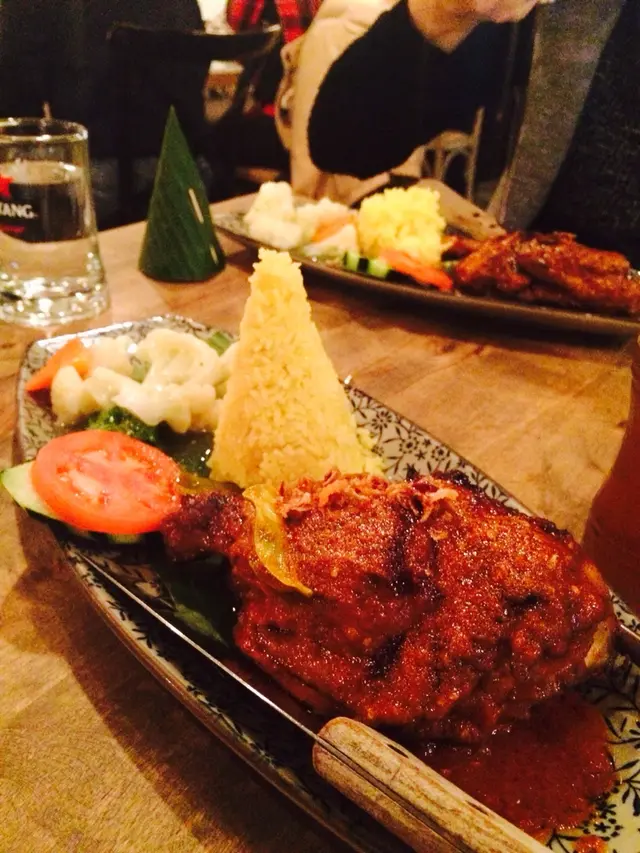 Grilled Chicken Ginger Yellow Rice with BBQ sauce