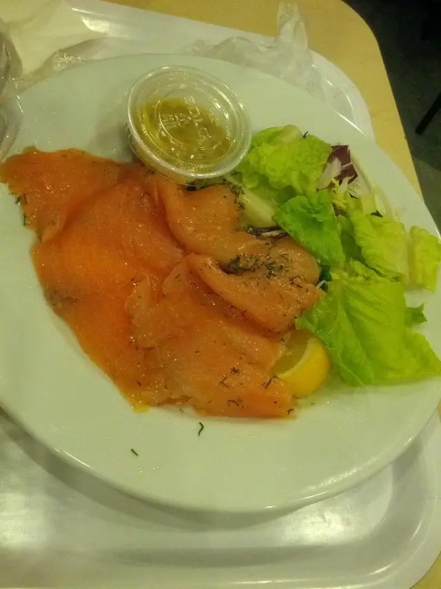 香草醃三文魚沙律