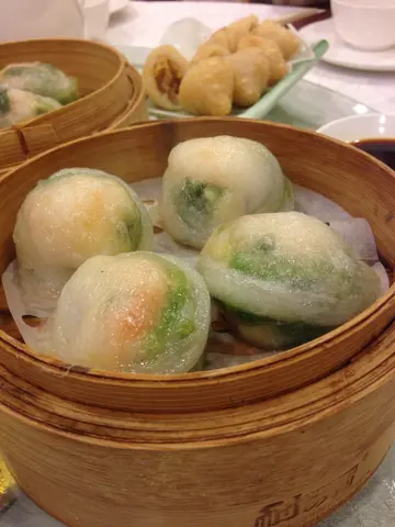 鲜虾豆苗饺