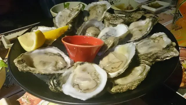 啡色帶苦味生蠔