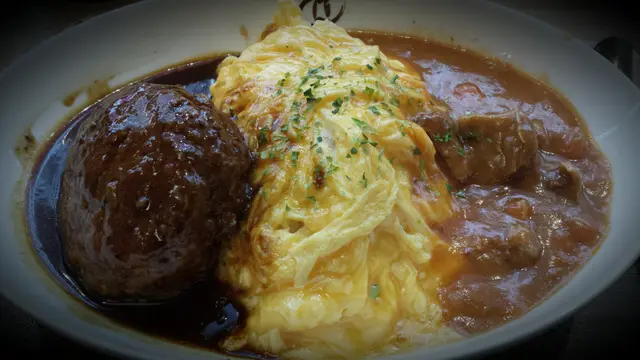 Burger with Tomato Sauce and Omelet Rice