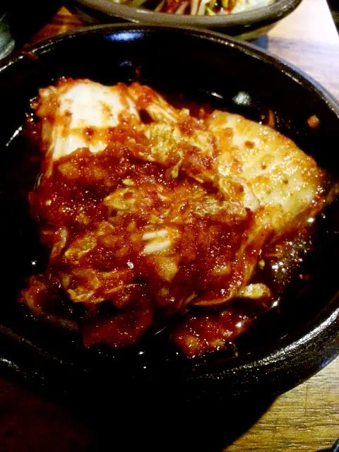 香辣帶酸，在香港的韓菜餐廳來說，算是發酵得不錯