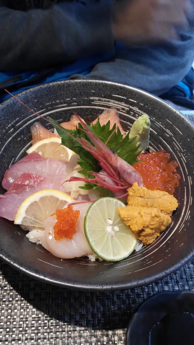 北海魚生飯