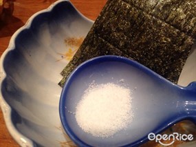 海膽，配紫菜同海鹽 - 沙田的德美壽司