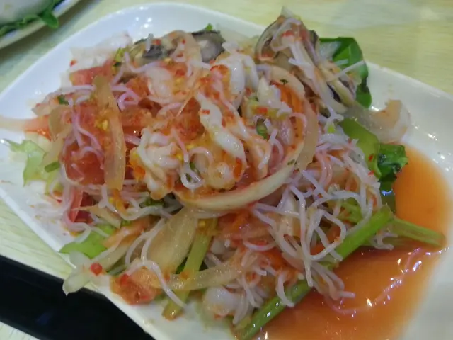 酸辣海鮮粉絲沙律