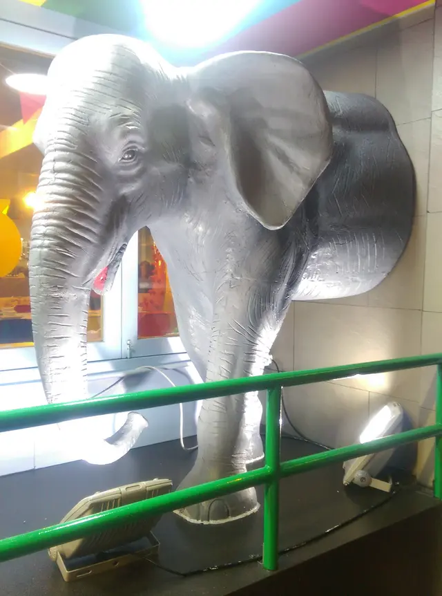 大象裝飾總令人想起以前荔園曾經有大象！