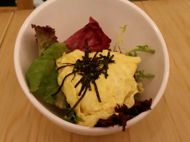 芥末沙律配3.6炒蛋