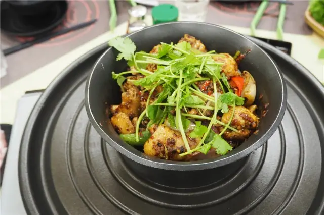 香焱一品麻辣雞鍋