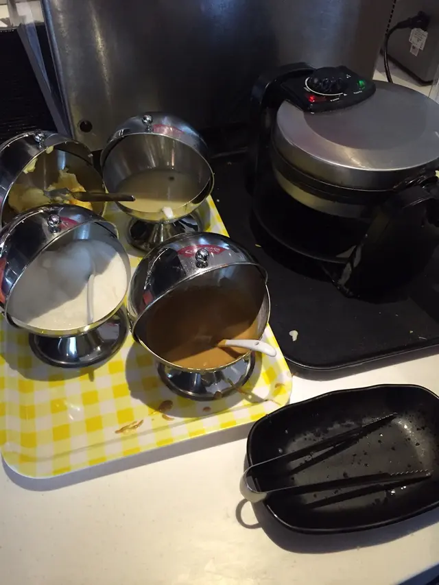 隔離有花生醬砂糖等既配料