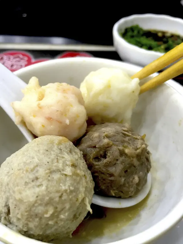 蝦丸、墨魚丸、胡椒豬肚丸、牛丸