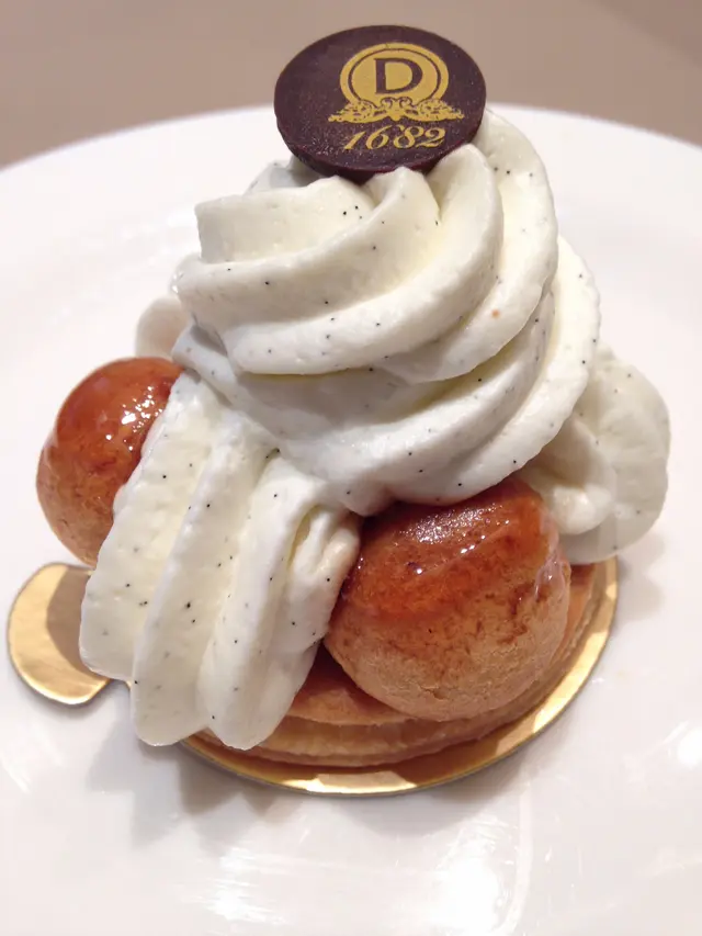 Saint-Honore Chantilly