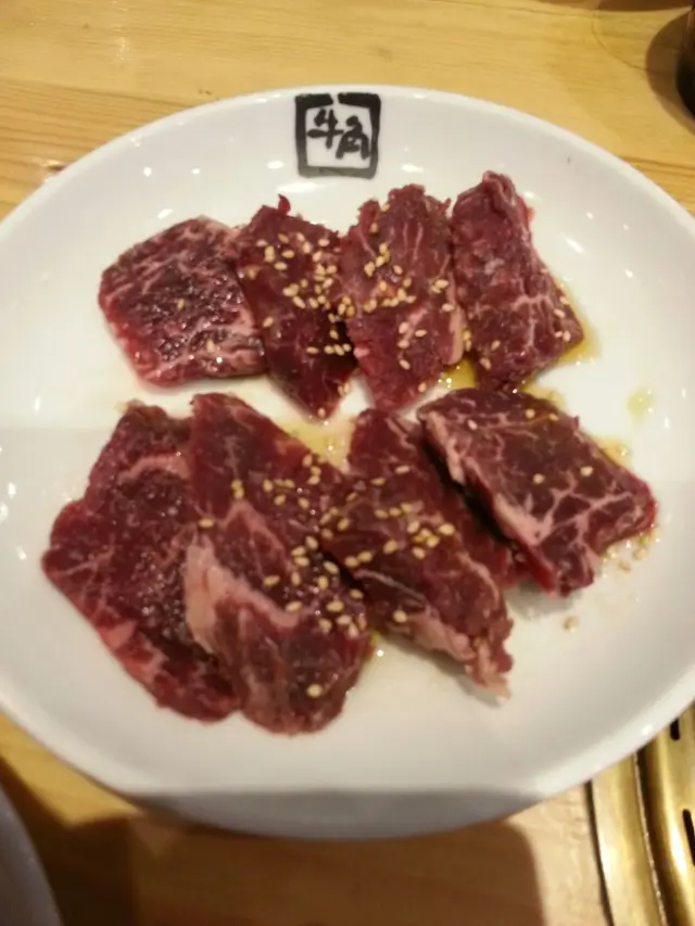 腹胸肉
