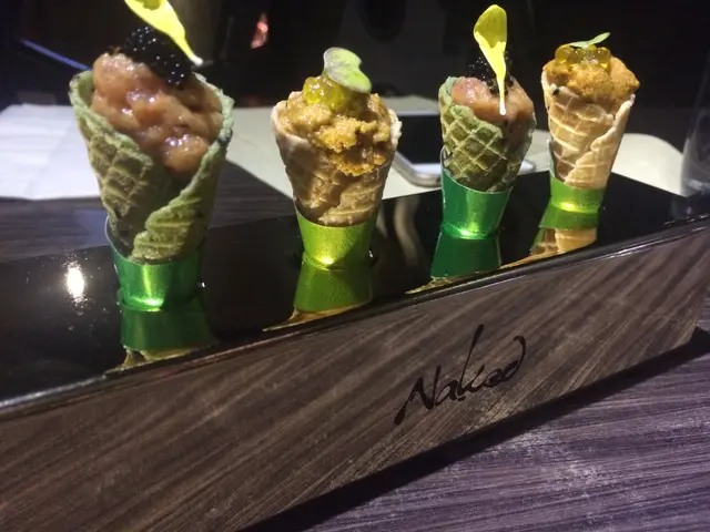 Caviar Cornet Duet (Black Sesame & basil)