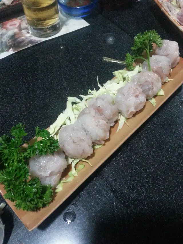 必食手打鮮蝦丸