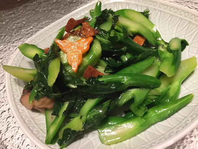 方魚炒芥蘭片