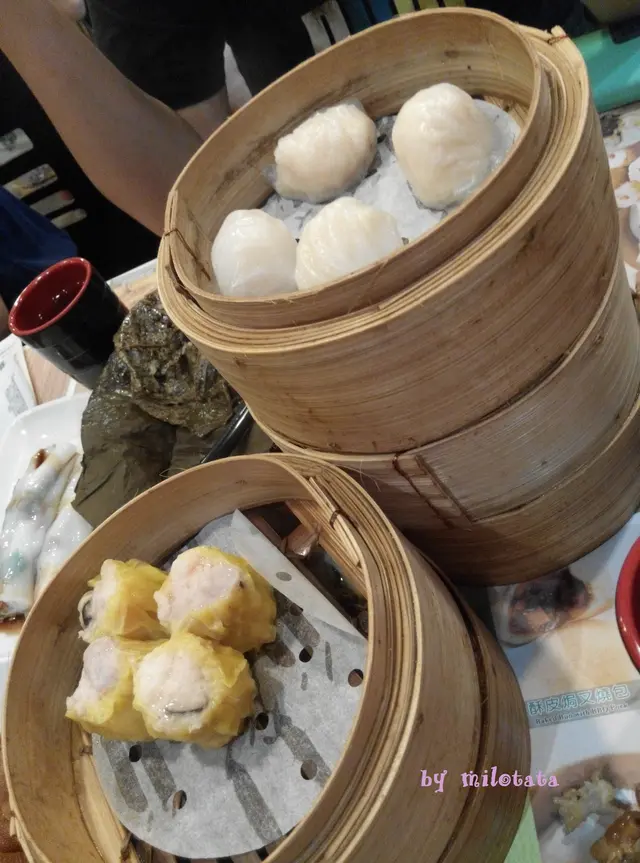 晶瑩鮮蝦餃及鮮蝦燒賣皇