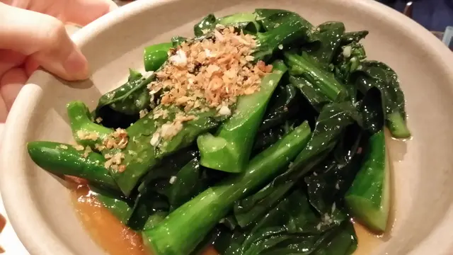 芥蘭炒得香口。