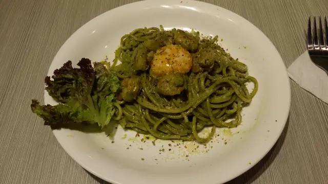 意粉d綠茶味好出，個汁濃得來小小澀，好過引