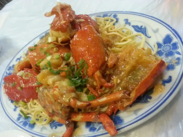 賣相好唔掂 龍蝦冇乜肉 同埋勁''鞋''