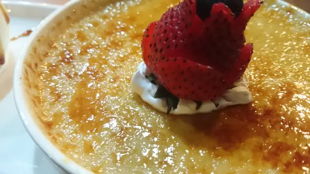 茶、蛋、焦糖三者互為配合