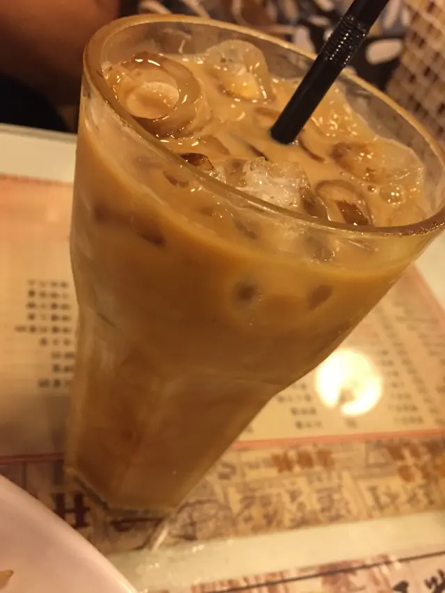 傳統冰室的冰咖啡味道，濃淡適中﹗
