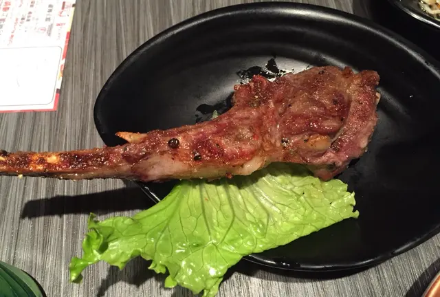 肉類多吃雖然佔位置，但為左佢⋯⋯點都要食兩回至夠滿足