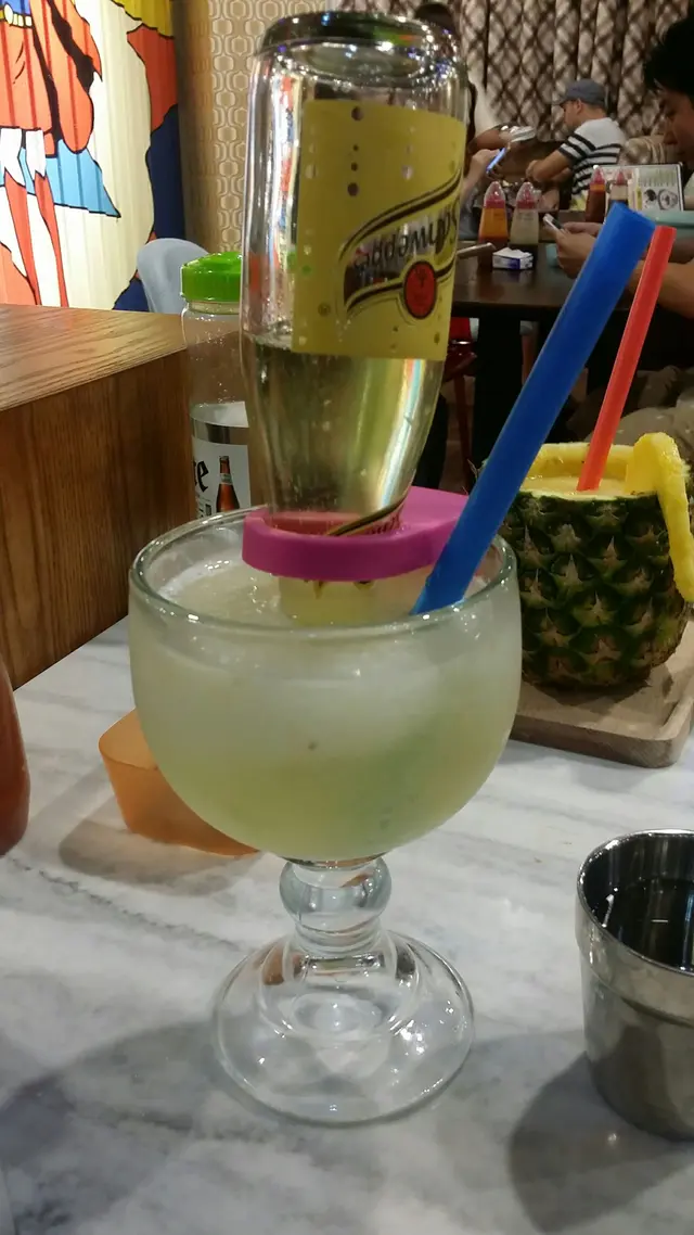 出奇地好飲，柚子味濃過忌廉味……原本想試芬達橙汁插草莓沙冰，但已售罄😢