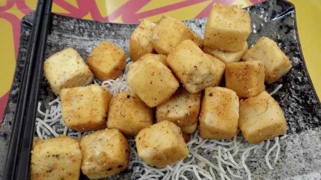 炸豆腐粒