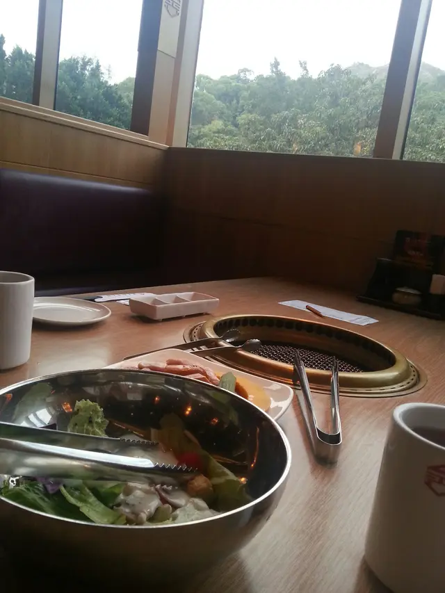 遠眺有綠色景物， 座位寬闊👍💖